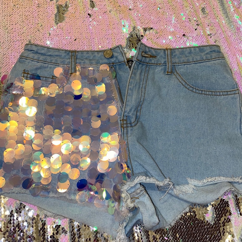 Sequence Jean shorts